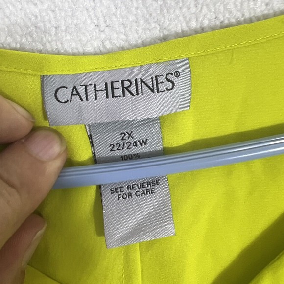 Catherines V-Neck Ruffle Front Blouse Womens 2X - Picture 5 of 12